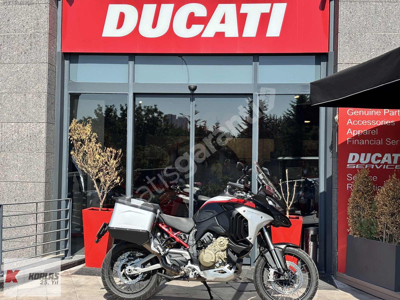 KORLAS ATAŞEHİRDEN DUCATI MULTISTRADA V4 RALLY FULL