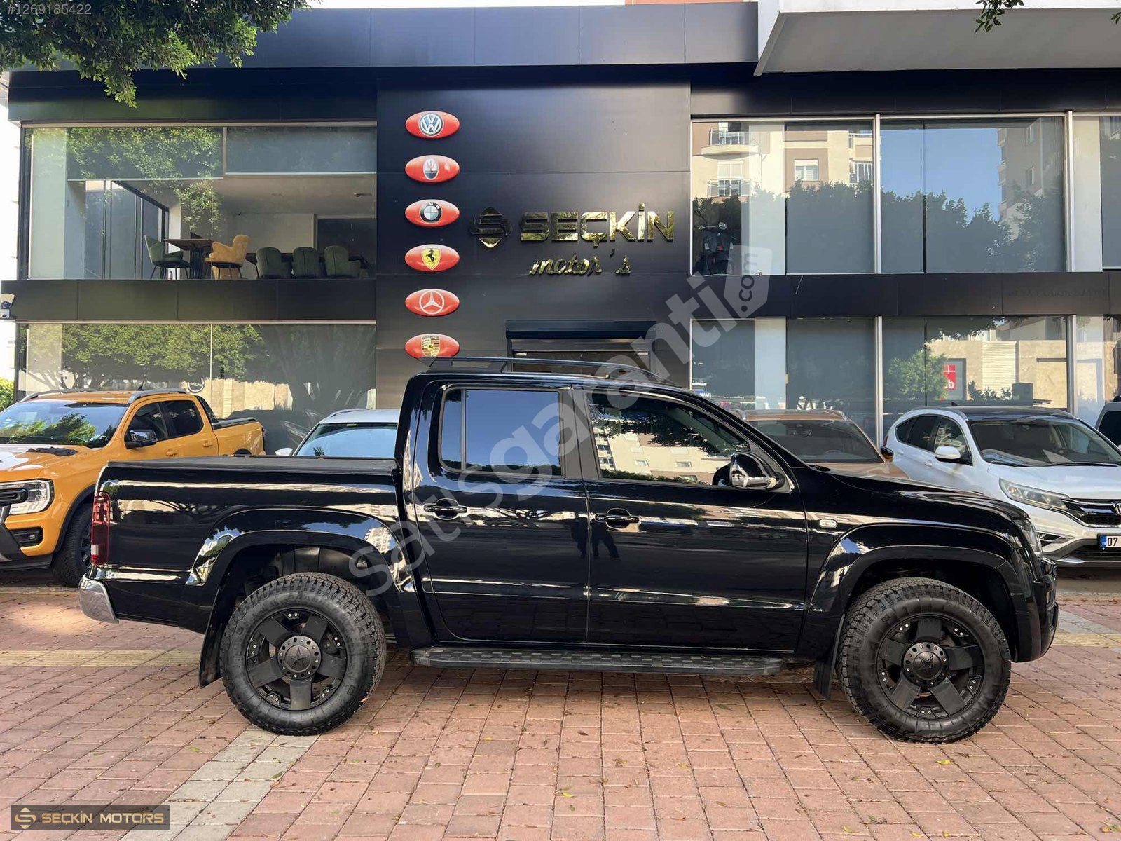 SEÇKİN MOTORS VOLKSWAGEN AMAROK HATASIZ BOYASIZ TRAMERSİZ