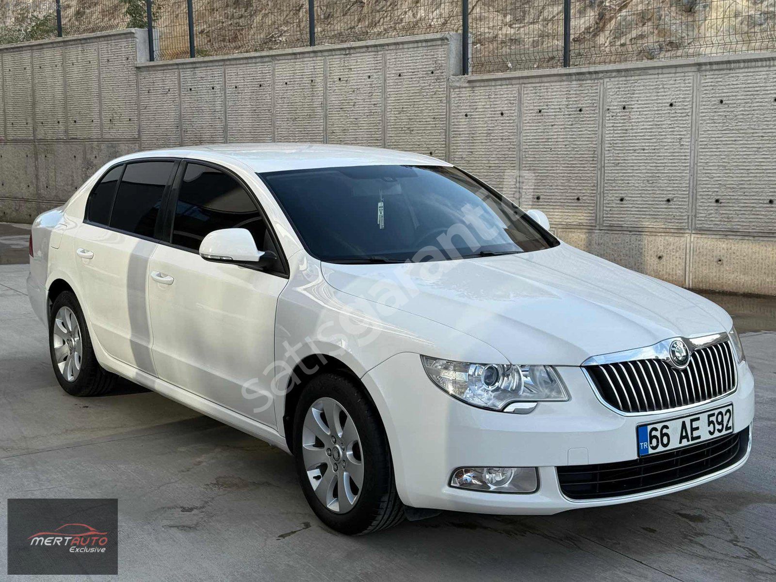 MERT AUTO EXCLUSİVE 'DEN 2012 SUPERB ACTİVE PLUS HATASIZ