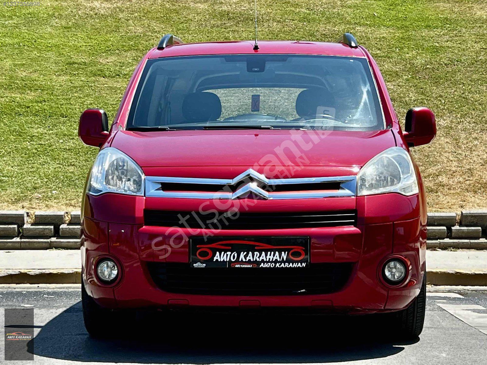 AUTO KARAHAN'DAN İLK ELDEN 2011 CITROEN BERLİNGO SELECTİON FULLL