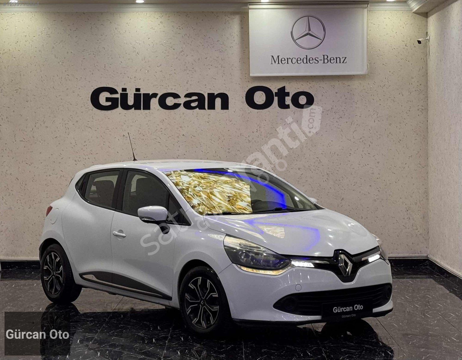 GÜRCAN OTO - BOYASIZ - TESLA EKRAN - ÇELİK JANT - 2015 ÇIKIŞ