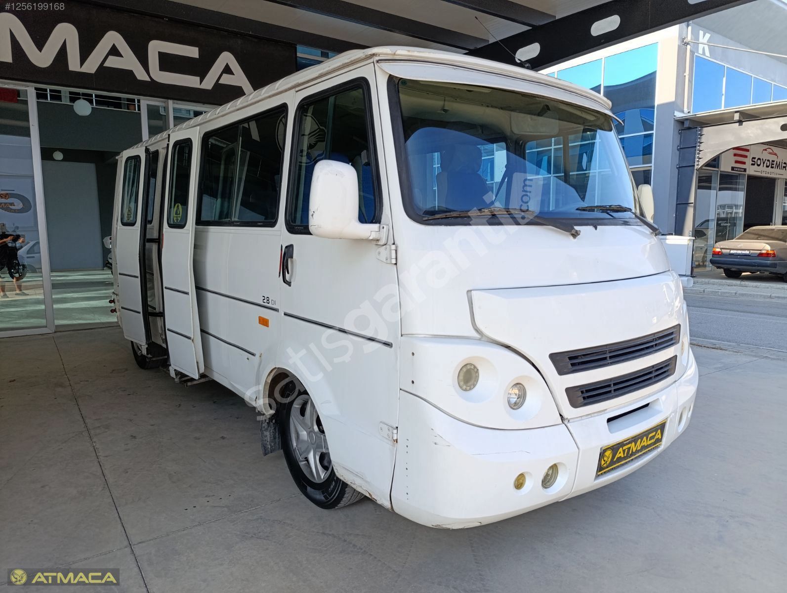 2006 model 2.8 ISUZU MOTOR (16+1) KLİMALI