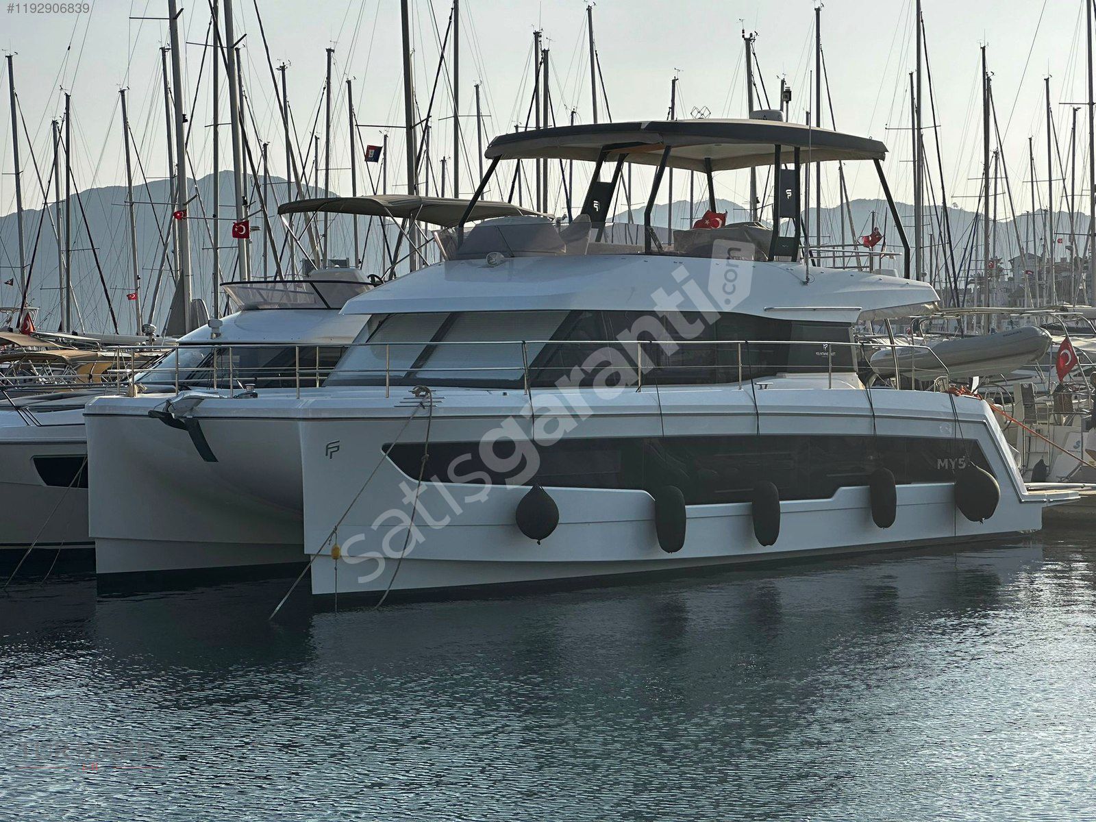TUR MARİN 2.EL | 2022 Fountaine Pajot MY5