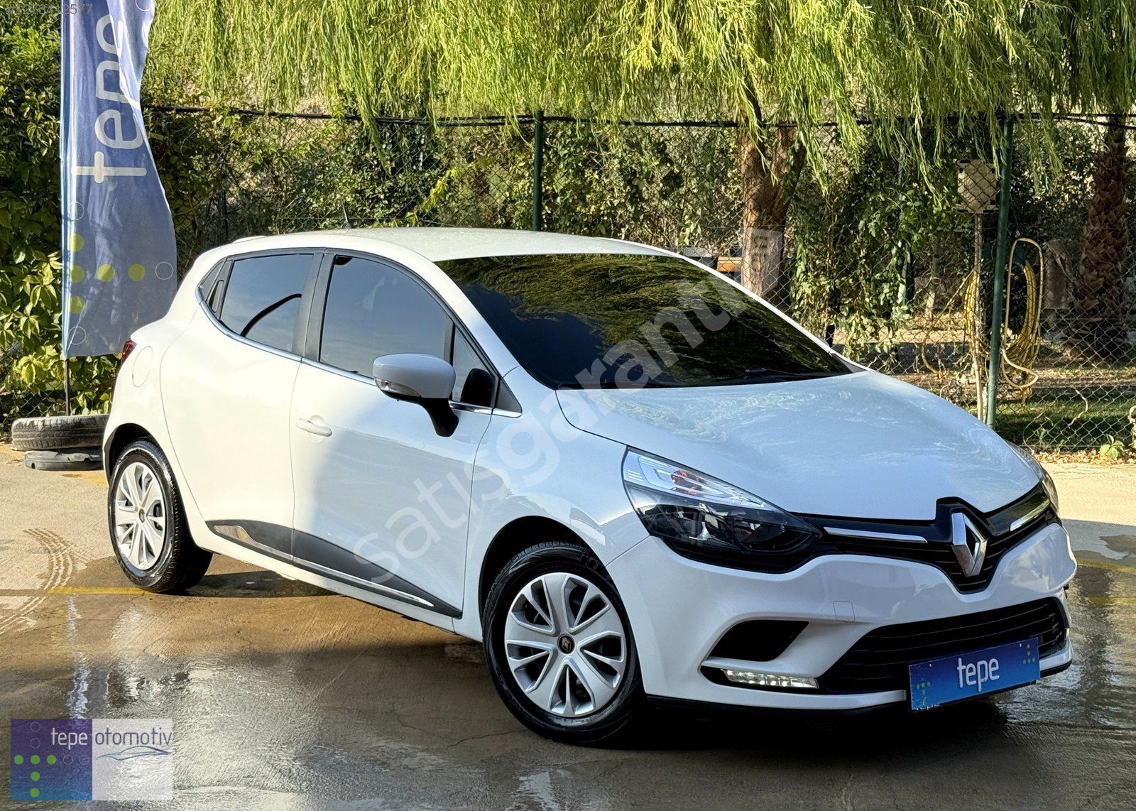 T E P E/RenaultCLİO/1.2 16V/2017yenıKsa/51.800KM/TRdeNADIR/BEYAZ