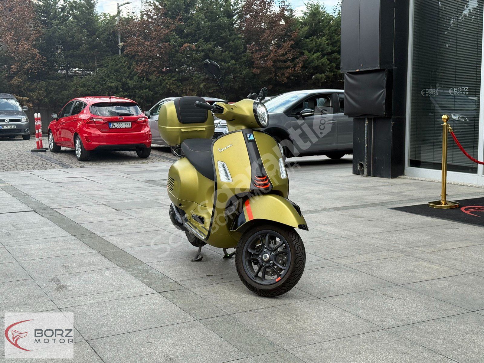 BORZ MOTOR'DAN VESPA GTS 300 SUPER SPORT+ÖZEL RENK+ZELIONI MANET