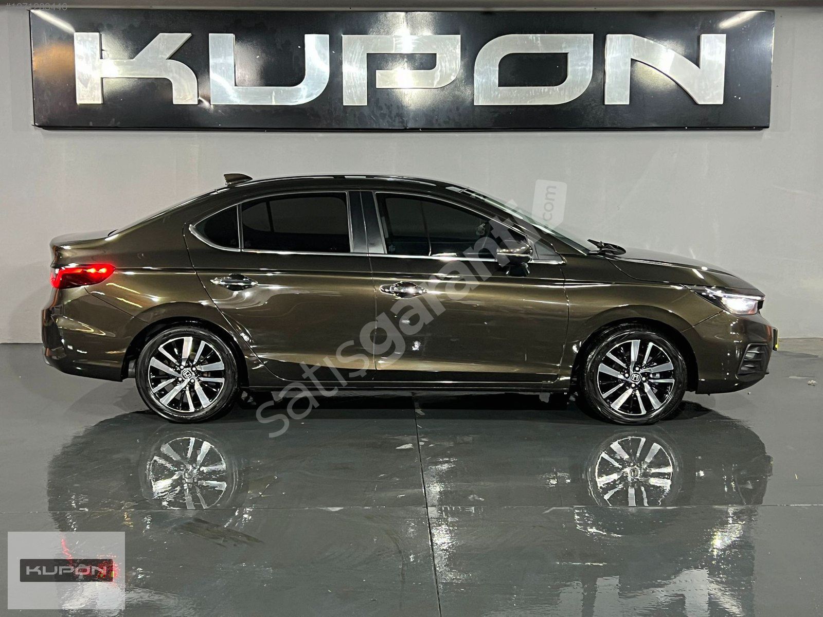 2023 ÇIKIŞLI HONDA CITY EXECUTİVE HATASIZ 10.000KM'DE