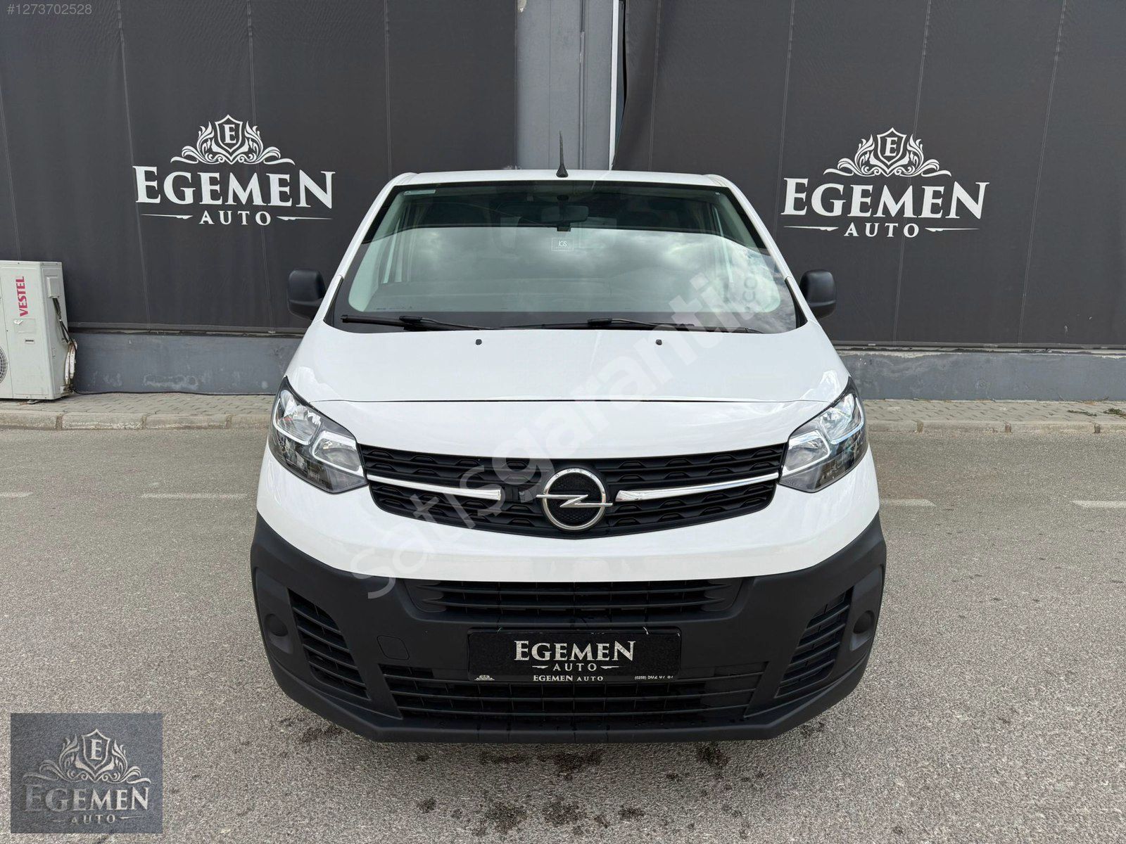 EGEMEN 'DEN 2021 OPEL VİVARO 2.0 CDTİ EDİTİON CARGO XL