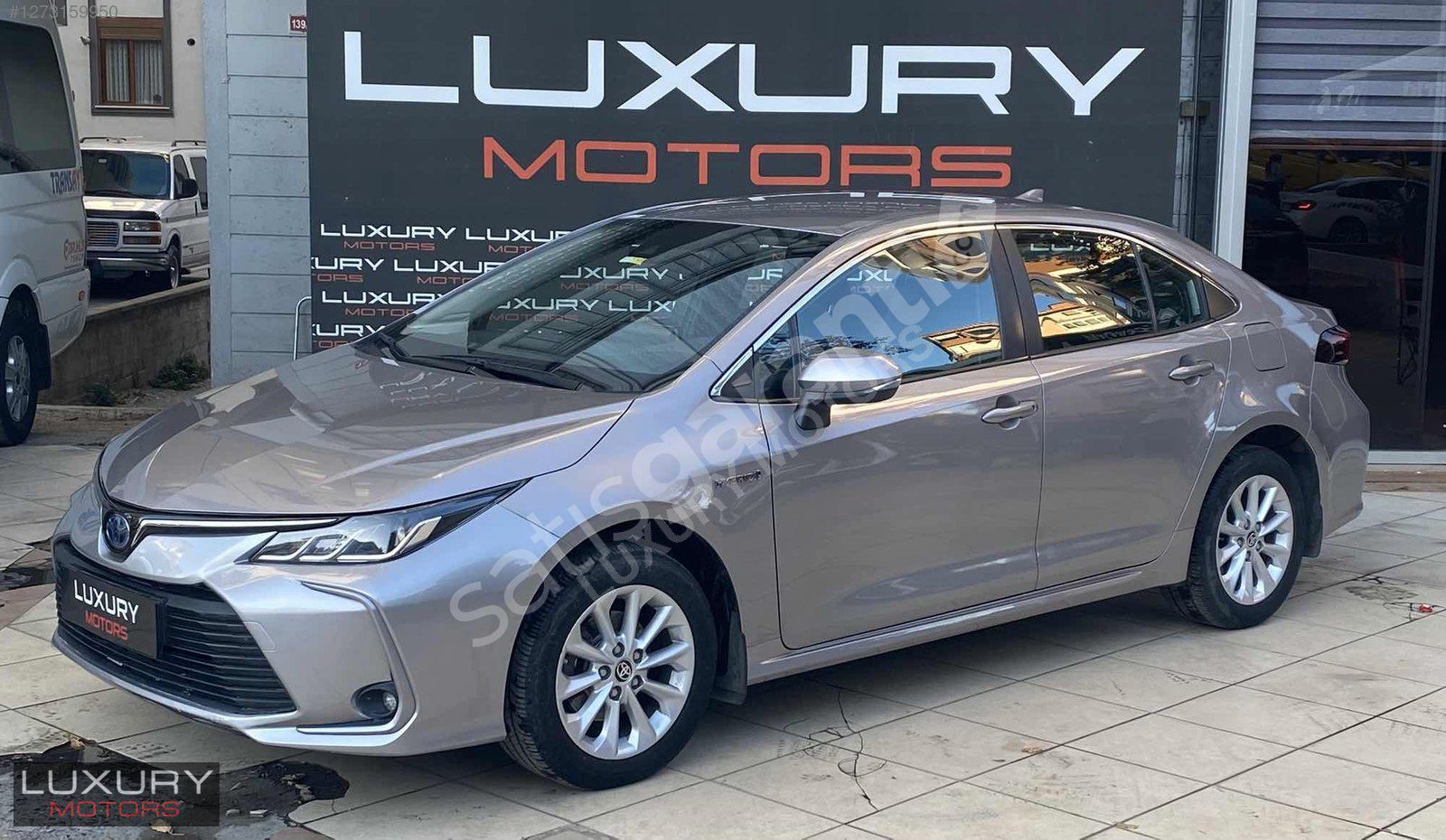 "LUXURY MOTORS"2021 TOYOTA COROLLA 1.8 HYBRİD DREAM 103.000KM