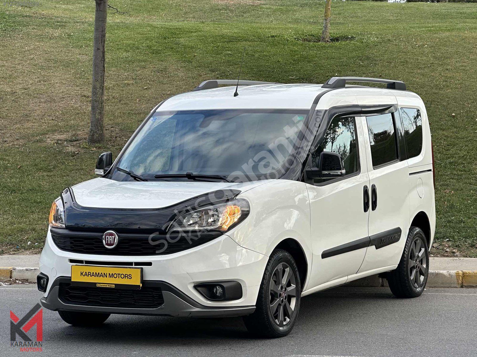 KARAMAN MOTORS'DAN 2021 MODEL FİAT DOBLO TREKKİNG HATASIZ.