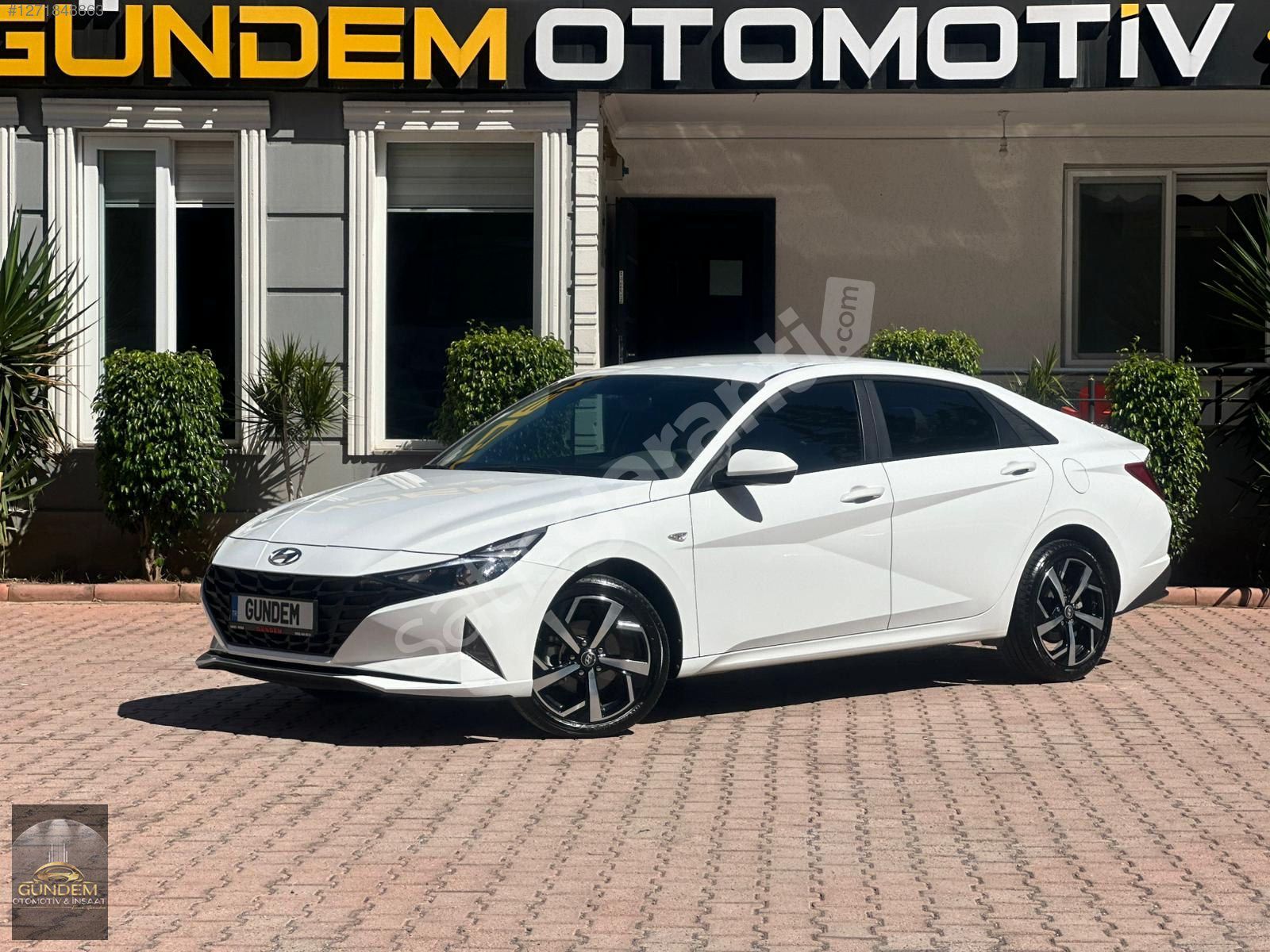 GÜNDEM'DEN HATASIZ BOYASIZ 2021 MODEL HYUNDAİ ELENTRA DÜŞÜK KM