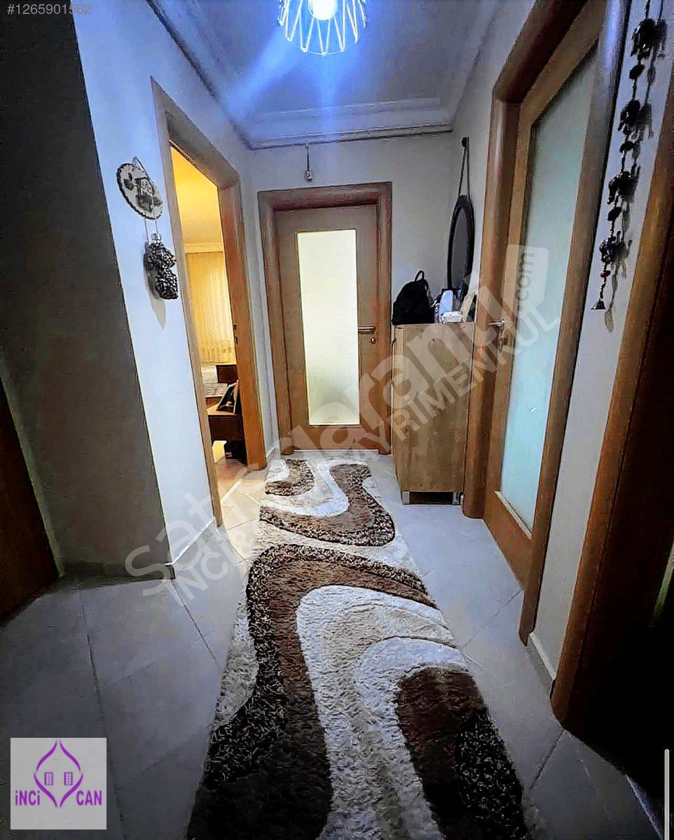 Avcılar Merkez de ara kat satılık daire