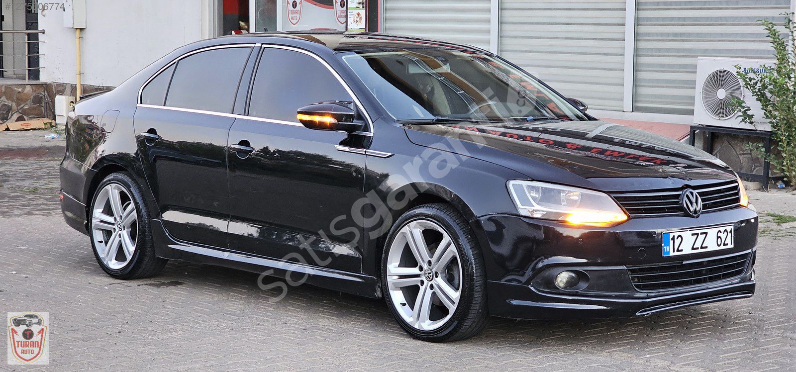 TURAN AUTO'DAN 2013 1.6TDI VOLKSWAGEN JETTA COMFORTLİNE EKSTRALI