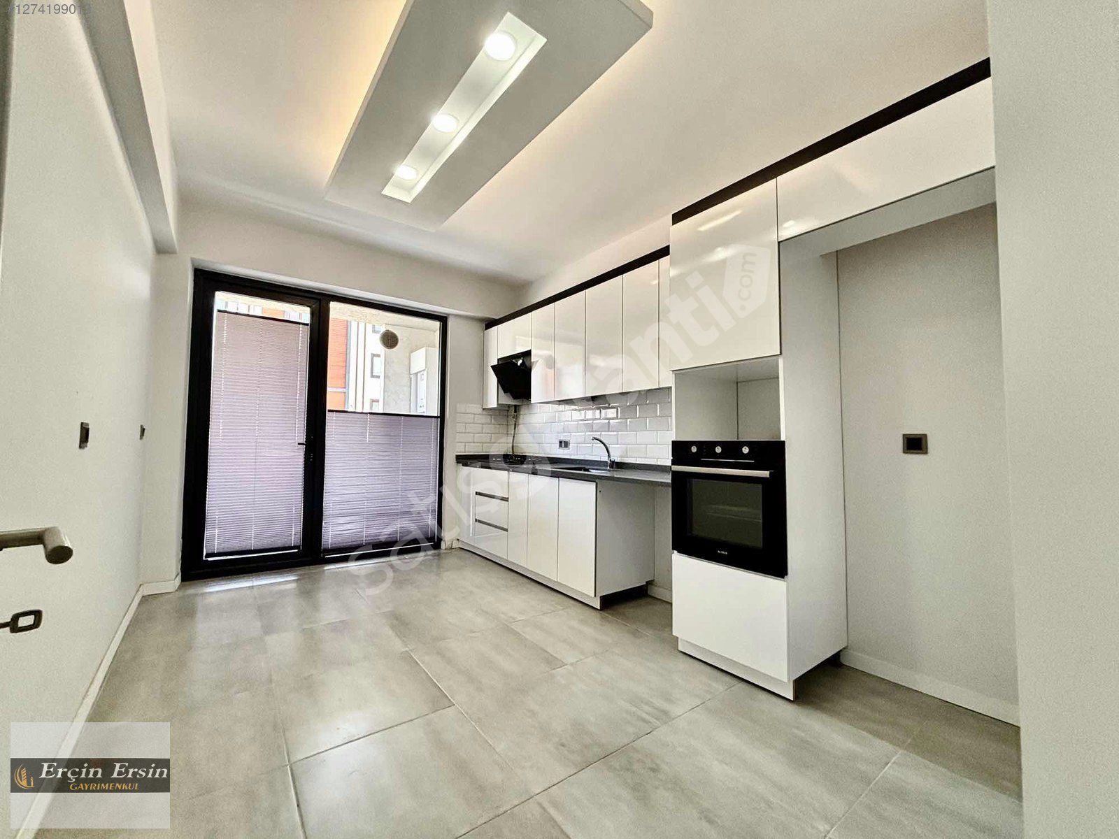Yüzme Havuzlu Lüx Sitede 2+1 Satılık Daire (sınırsız kredi)