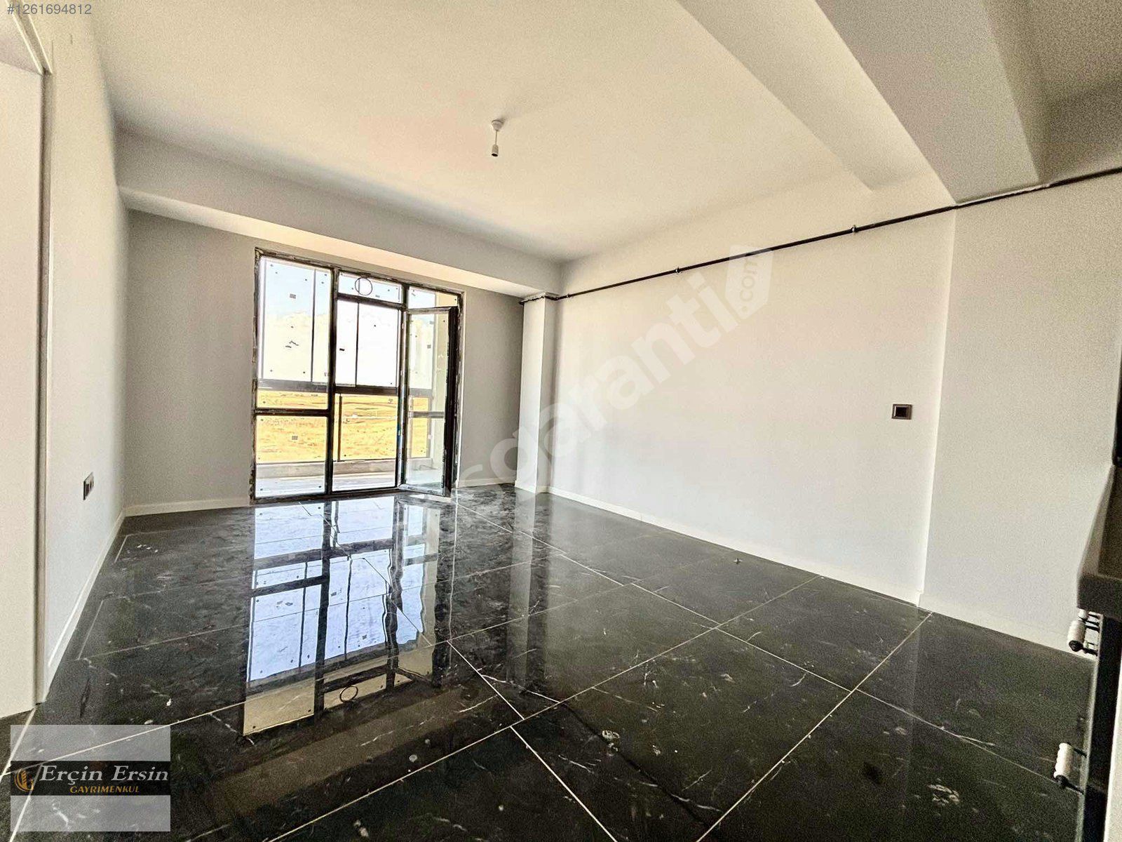 YÜZME HAVUZLU LÜKS SİTEDE FIRSAT 1+1 SATILIK DAİRE KAÇIRMAYIN !!