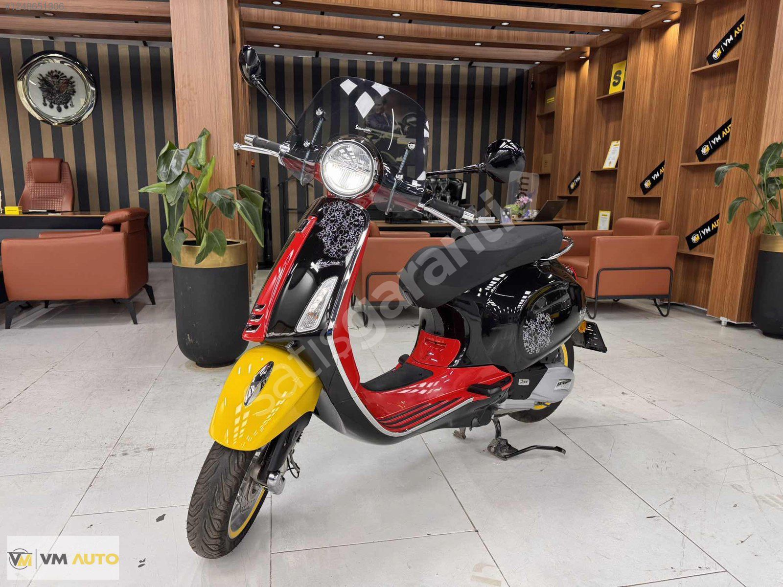 VM AUTO'DAN VESPA MİCKEY MOUSE EDİTİON 150
