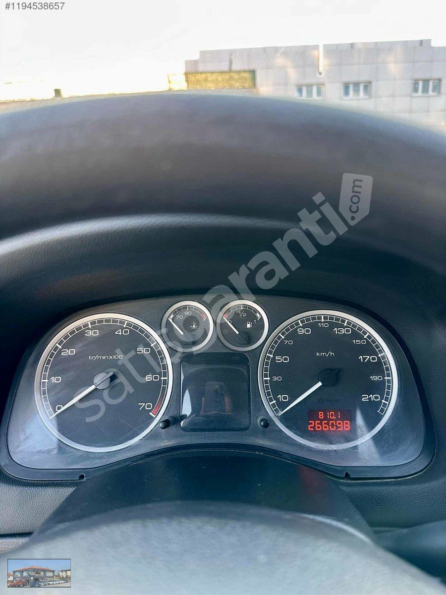 2004 PEUGEOUT 307