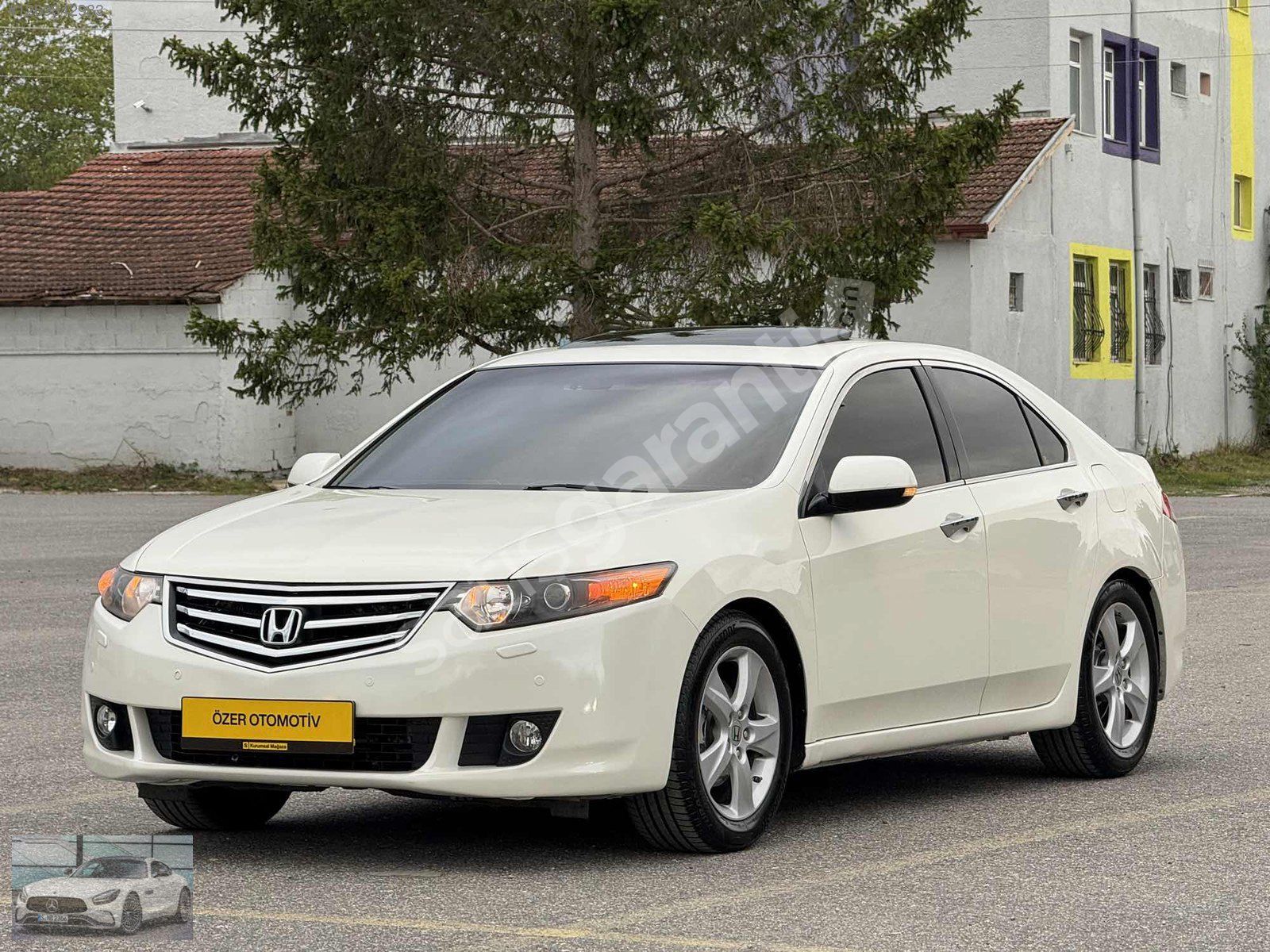 ÖZER OTOMOTİVDEN 2011 HONDA ACCORD OTOMATİK SANRUF EN FUL PAKET
