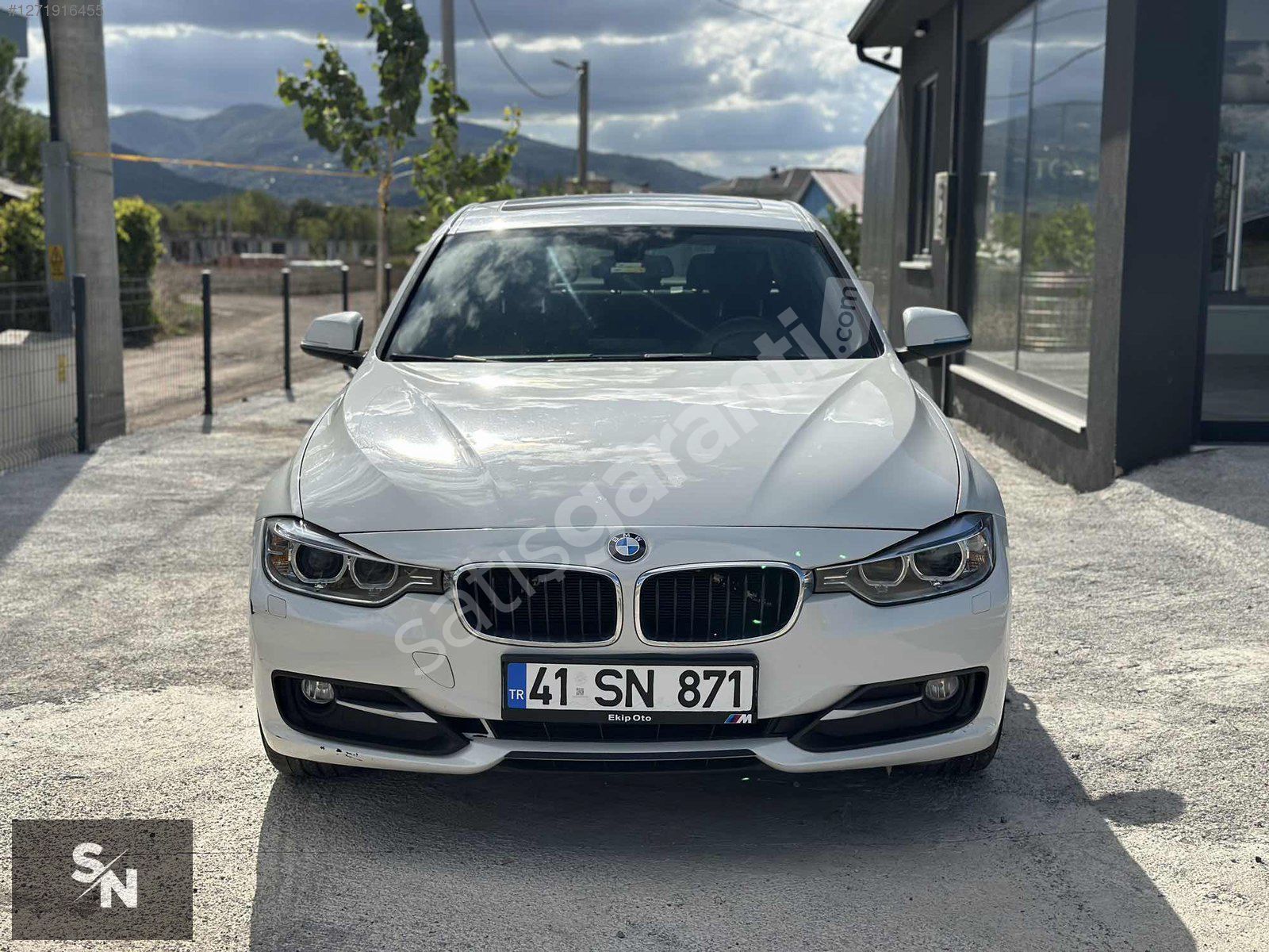 BMW F30 SPORTLİNE SUNROOF RECARO BİXENON MASRAFSIZ