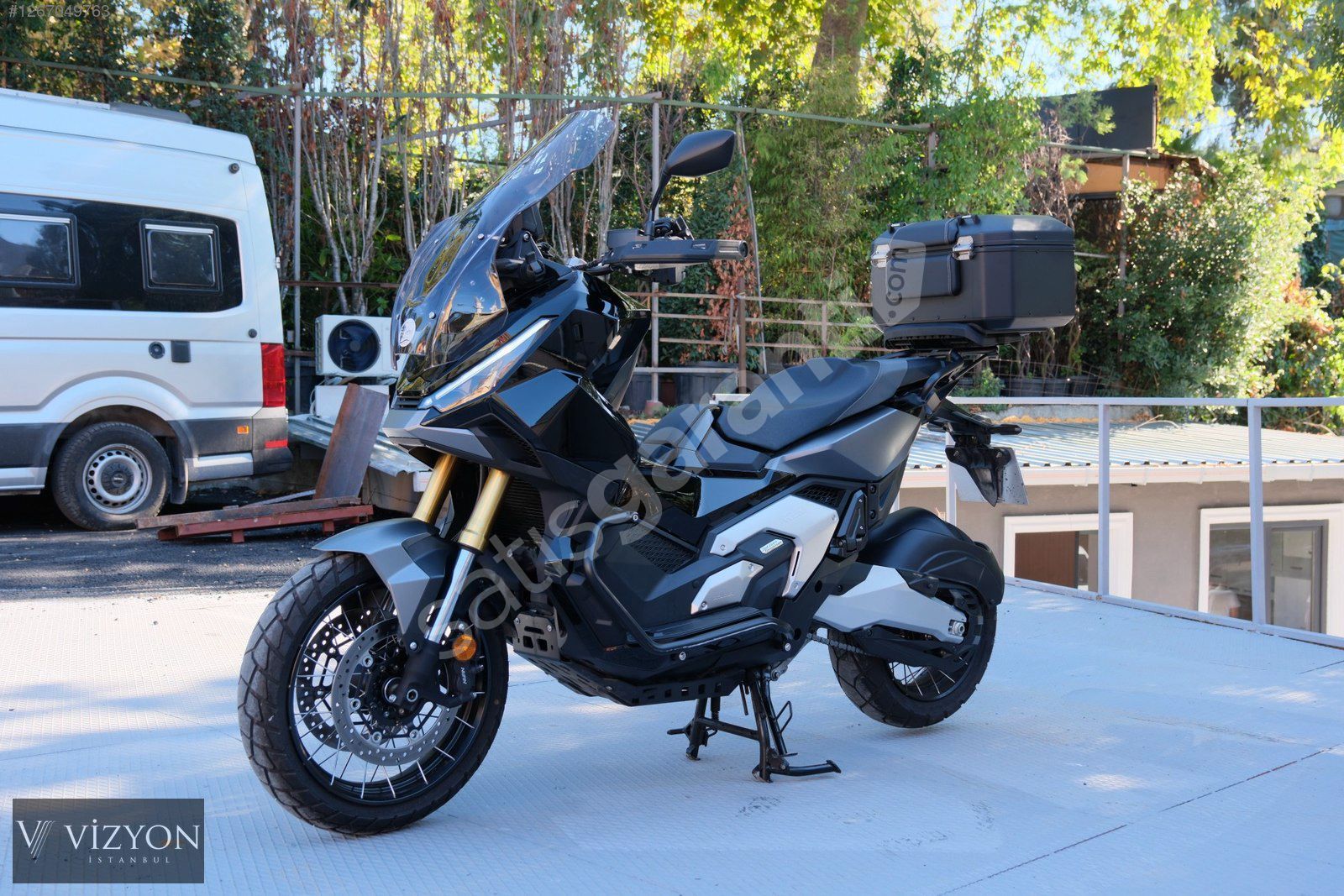 "VİZYON İSTANBUL" 2025 MODEL HONDA X-ADV 750 + AKSESUARLI