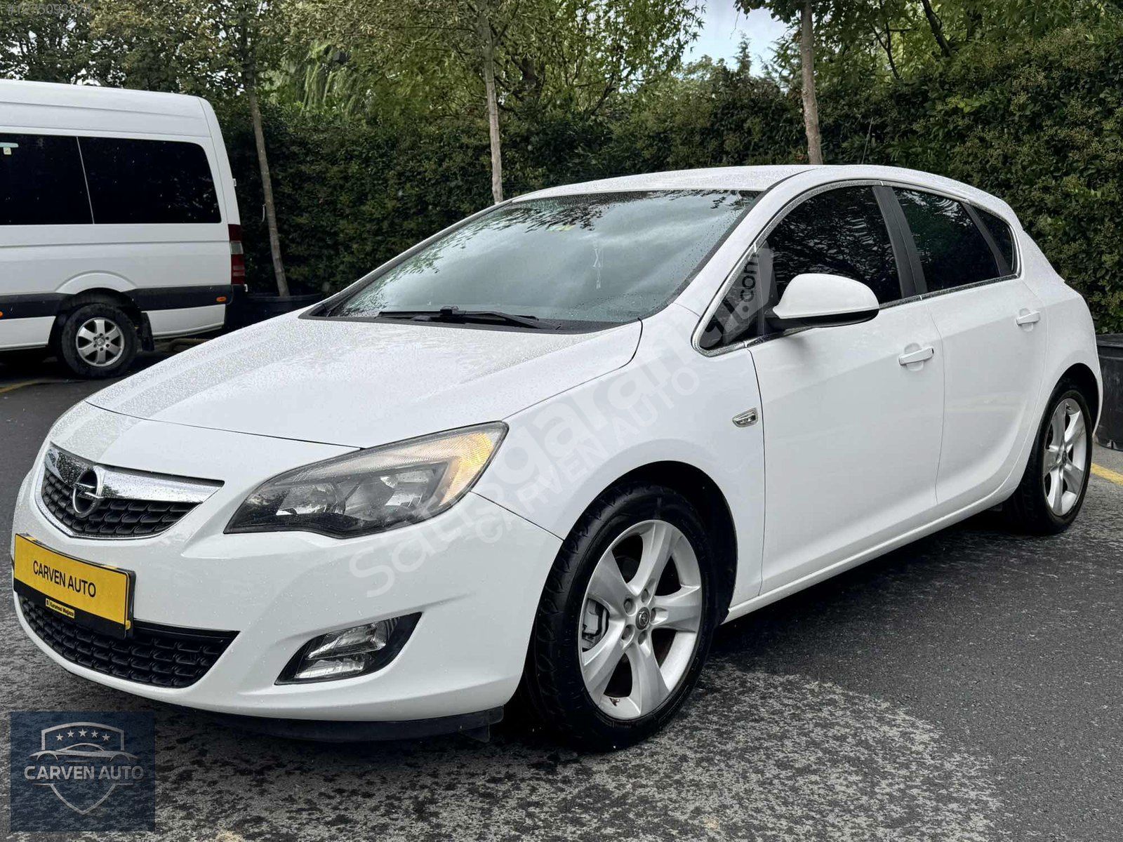CARVEN AUTO'DAN 2012 OPEL ASTRA 1.3 CDTİ DÜŞÜK KM