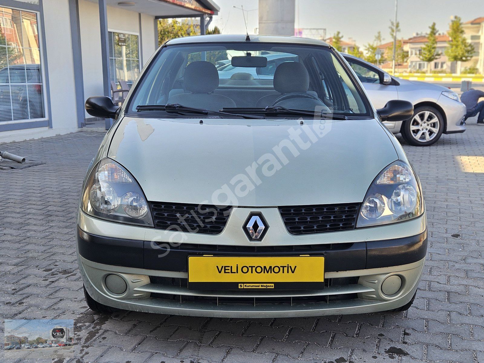 BOYASIZ 67.000 km 2004 SYMBOL 1.4 KLİMALI LPG'Lİ GÜNEŞYANIĞI YOK
