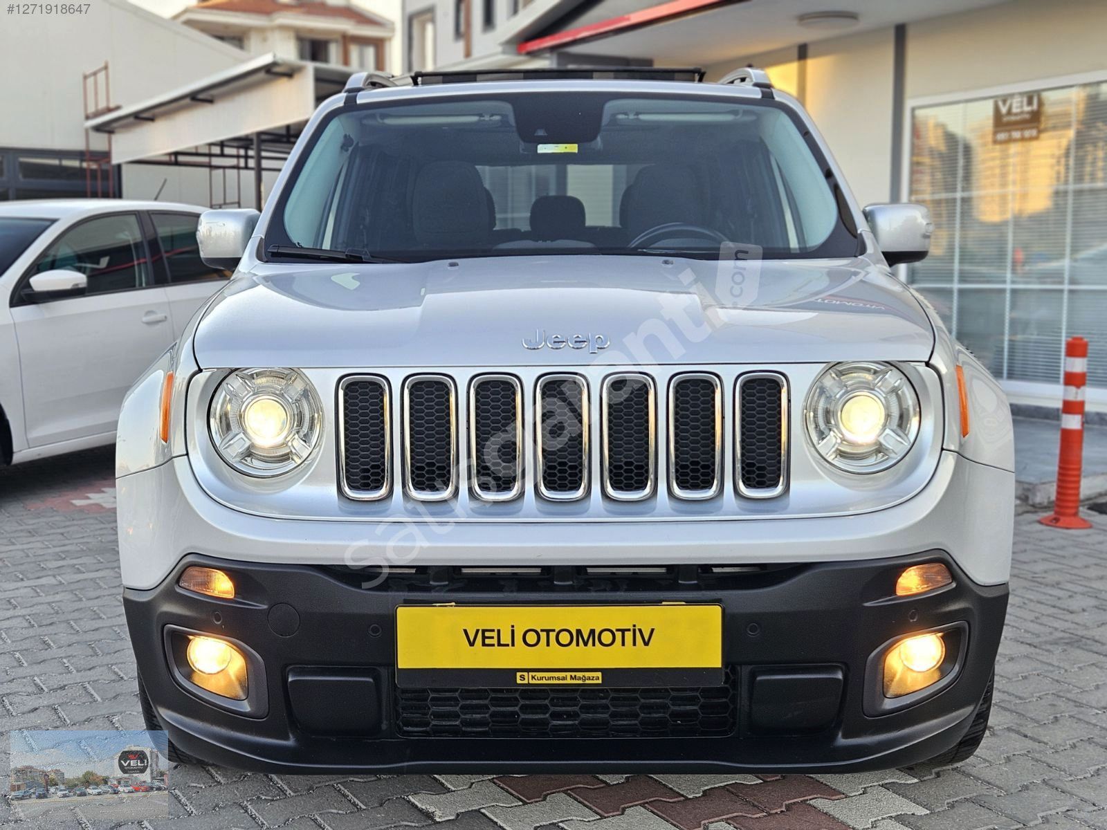 1.19 Kredi CAM TAVAN BOYASIZ 2017 RENEGADE OTOMATİK 1.6 DİZEL...