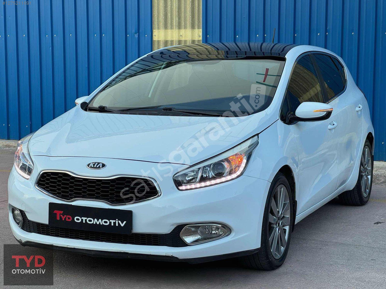 2013 OTOMATİK KİA CEED CONCEPT PLUS CAM TAVAN KARTA 12 TKSİT