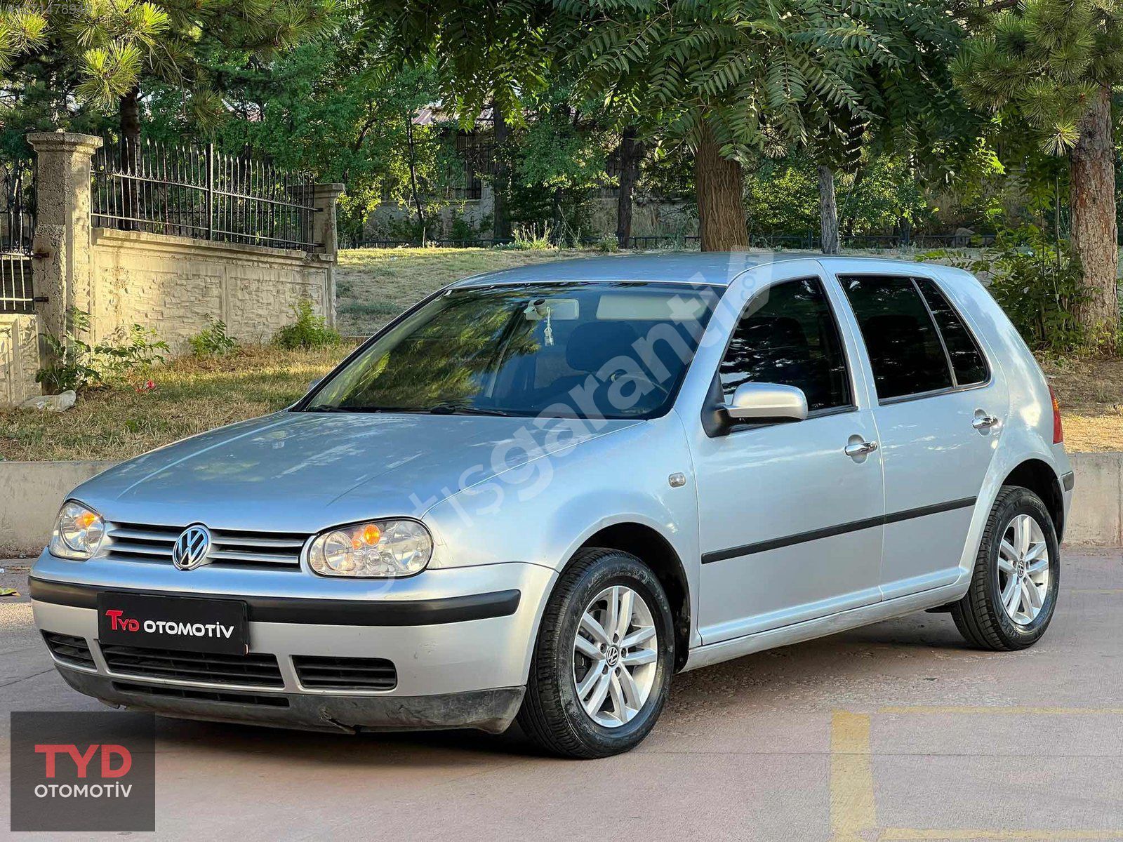 2003 OTOMATİK GOLF KARTA TAKSİT