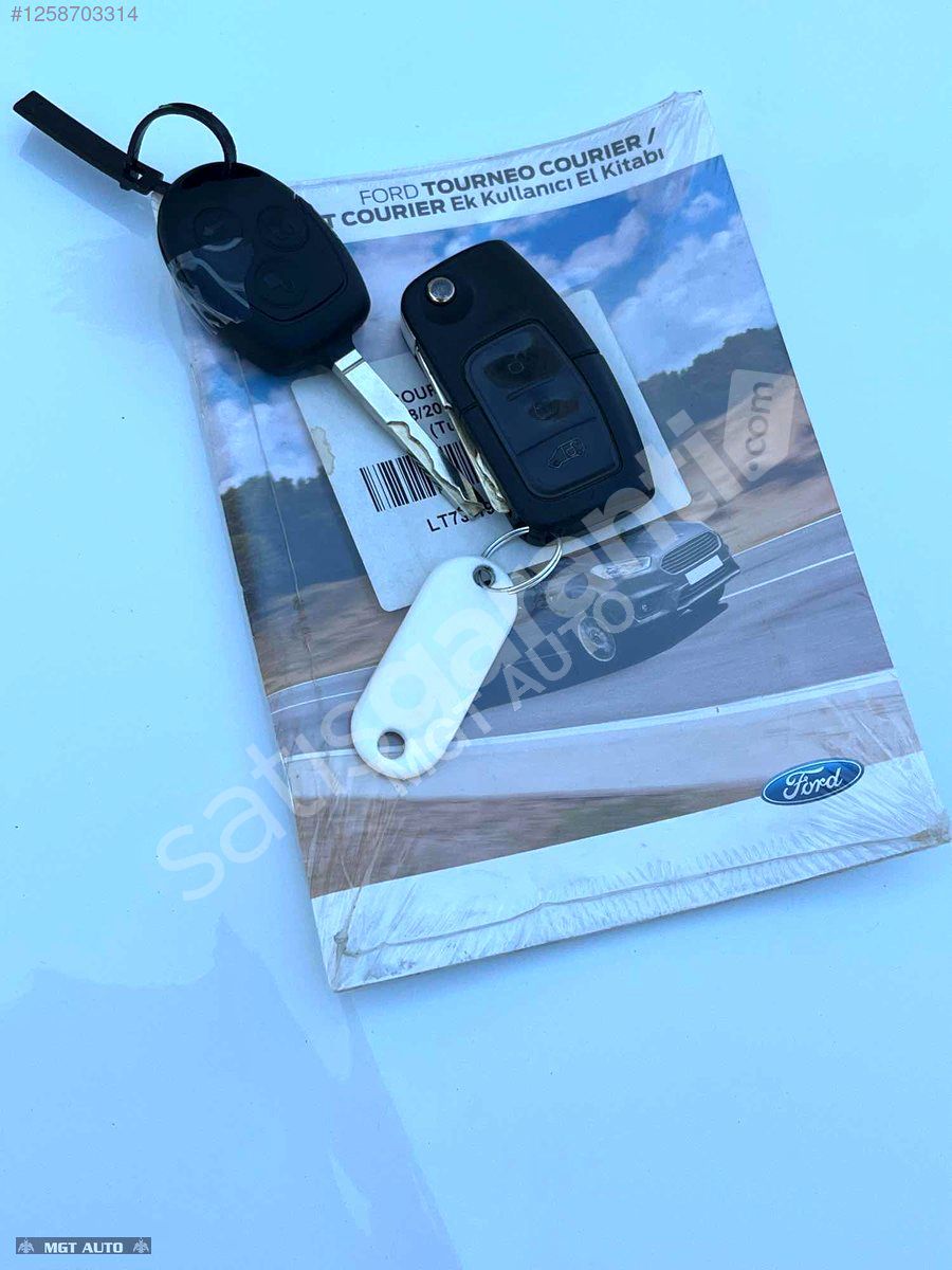 OTOMOBİL RUHSATLI COURIER