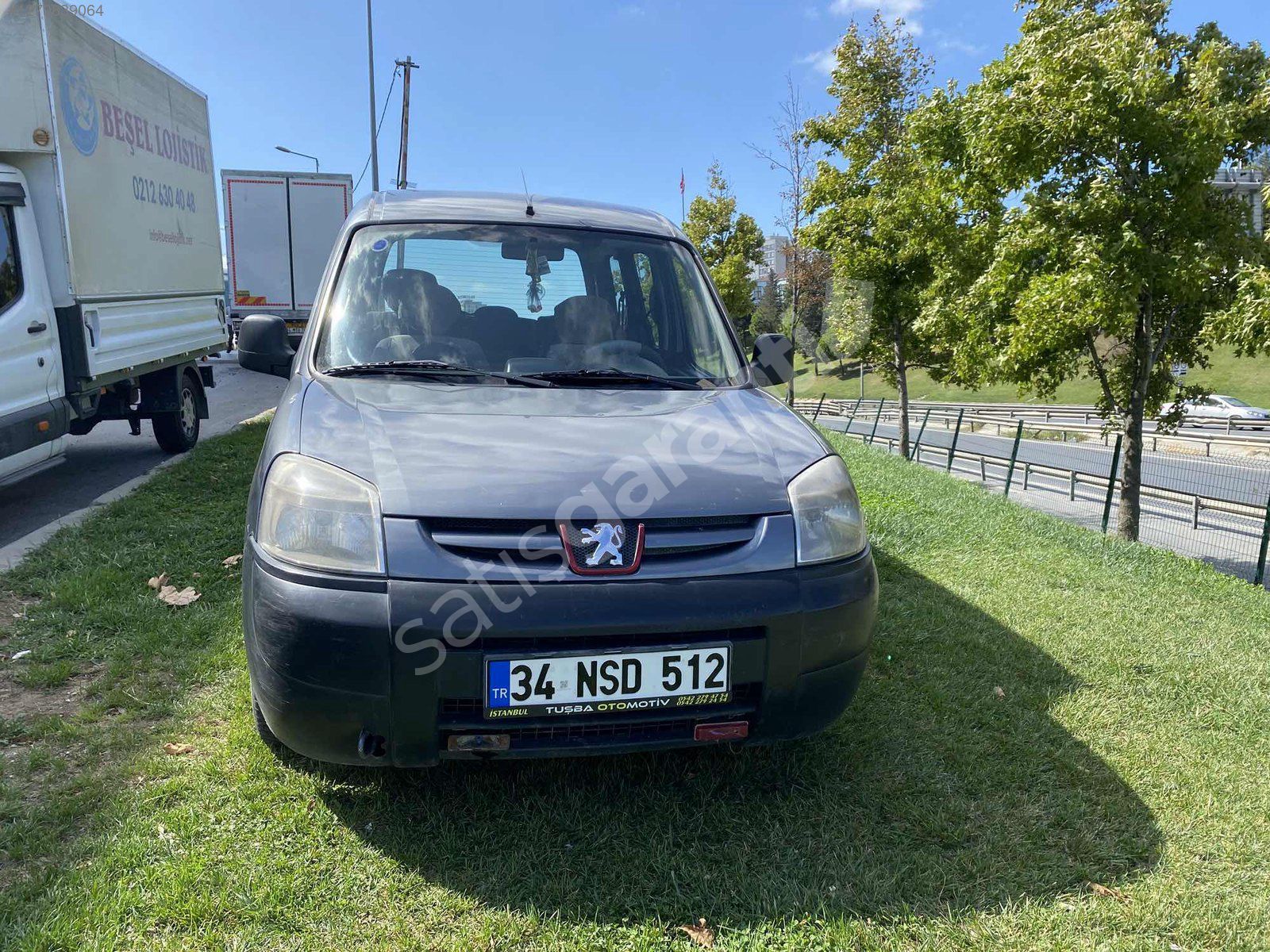 Tuşba otomotiv den hatasız boyasız 2008 model Peugeot partner