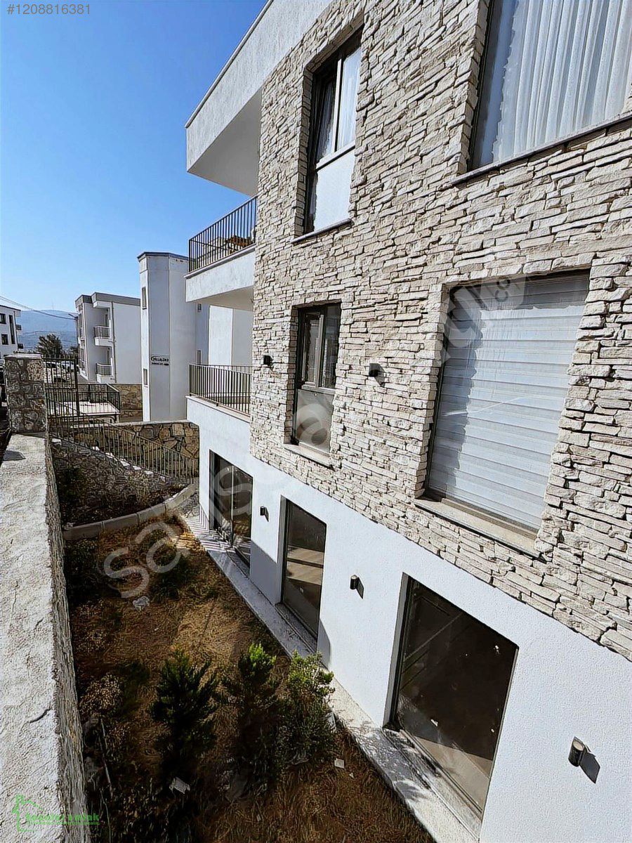 Kocalar Emlaktan Mumcularda Kiralık Sıfır Bahçe Katı 2+1