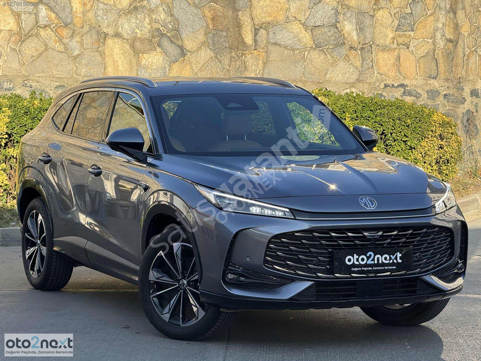 OTO2NEXT 2025 ÇIKIŞLI YENİ KASA MG HS BOYASIZ/360/DERİ/ACC/LUXRY