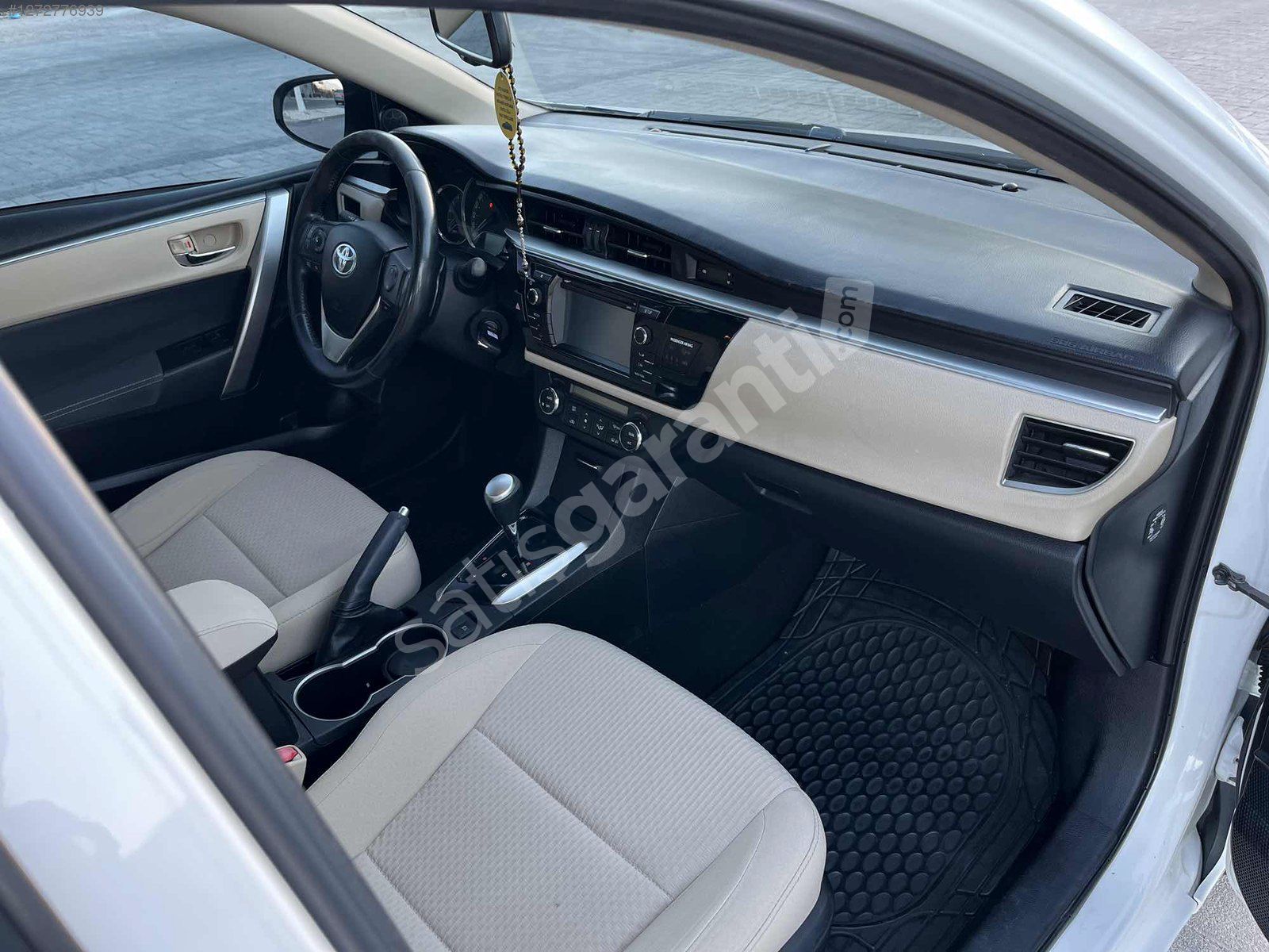 KARAPINAR OTOMOTİV DEN 2014 COROLLA HATASIZ
