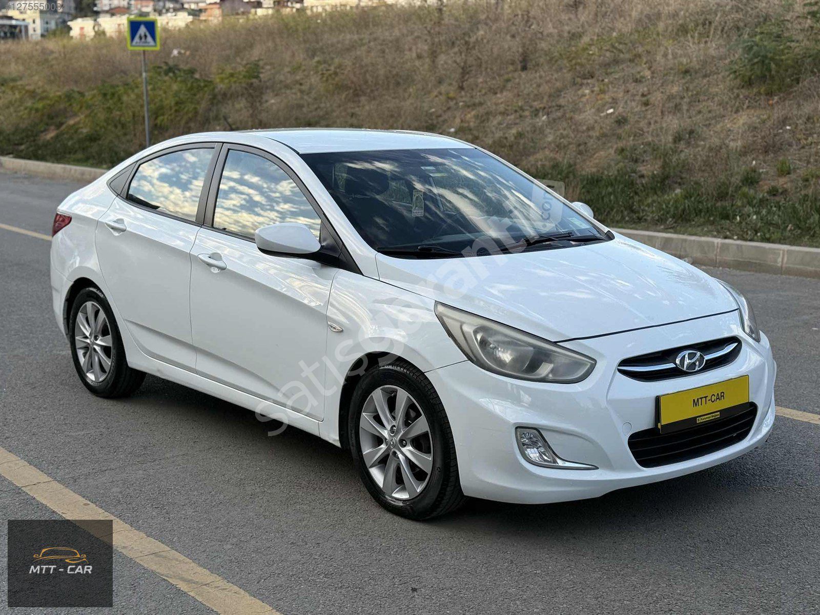 MTT-CAR'DAN TERTEMİZ BAKIMLI DİZEL OTOMATİK HYNDAİ ACCENT BLUE