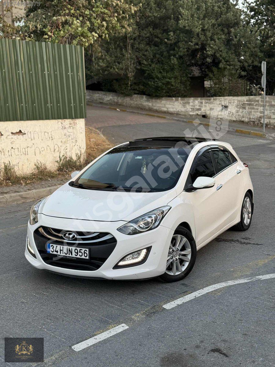 FIRSAT ! DÜŞÜK KM CAM TAVAN TAM OTOMATİK HYUNDAİ İ30 ELİTE PAKET