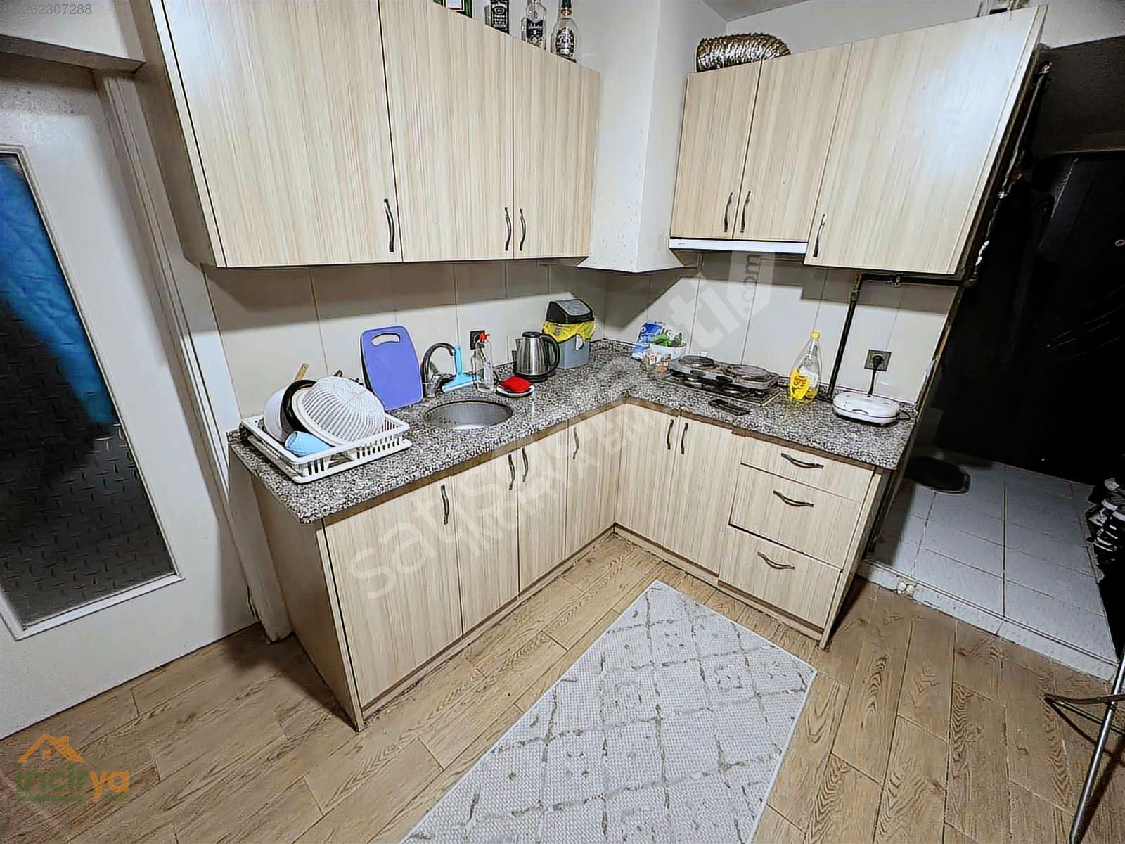 İNCİRYA EMLAK ULUS CADDESİNİN ALTINDA 1+1 40 M² SATILIK APART