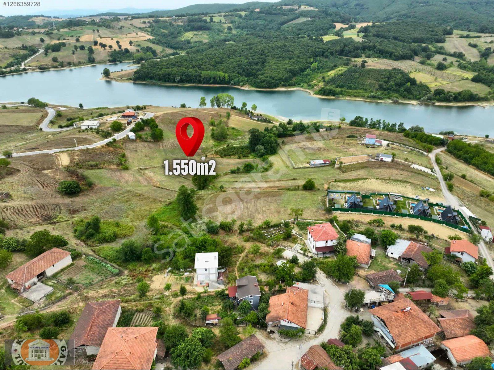 GÖL MANZARALI, %40 İMAR KENARINDA, ELEKTRİK VE SU YANINDA FIRSAT