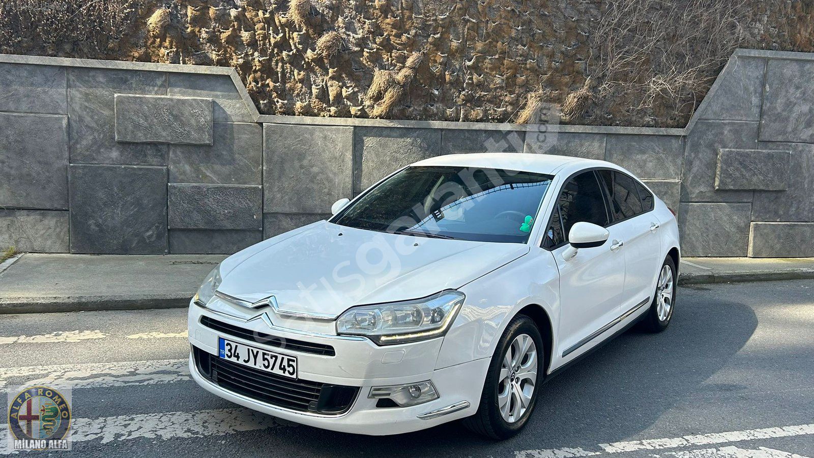 MİLANO 2.EL'DEN CITREON C5 e-HDI CONFORT