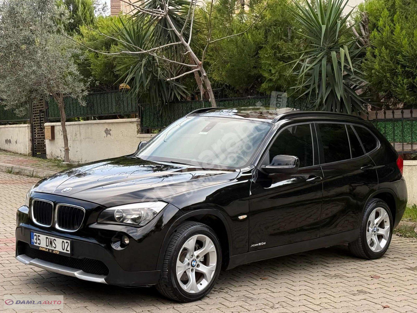 DAMLA. oto // 2011 BMW X1 xdrive DEĞİŞENSİZ