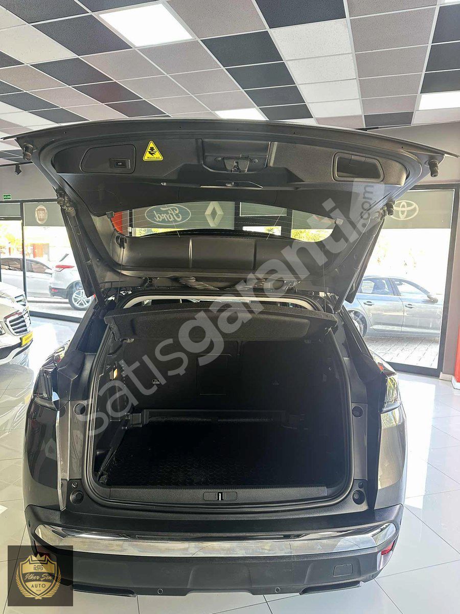 İLKER ŞEN AUTO'dan PEUGEOT 3008 1.5 BLUEHDI ALLURE PAKET...