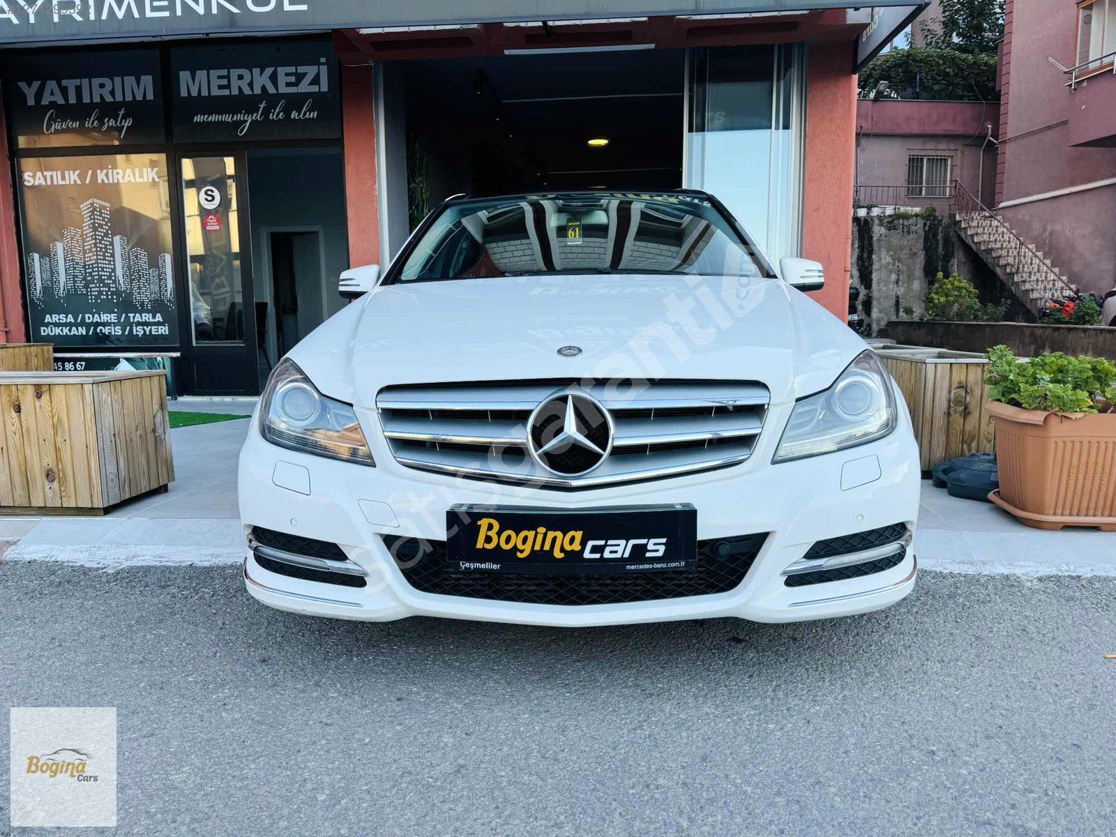 TERTEMİZ 2012 MODEL C180 CAM TAVAN MAKYAJLI ORJİNAL 167000 KM