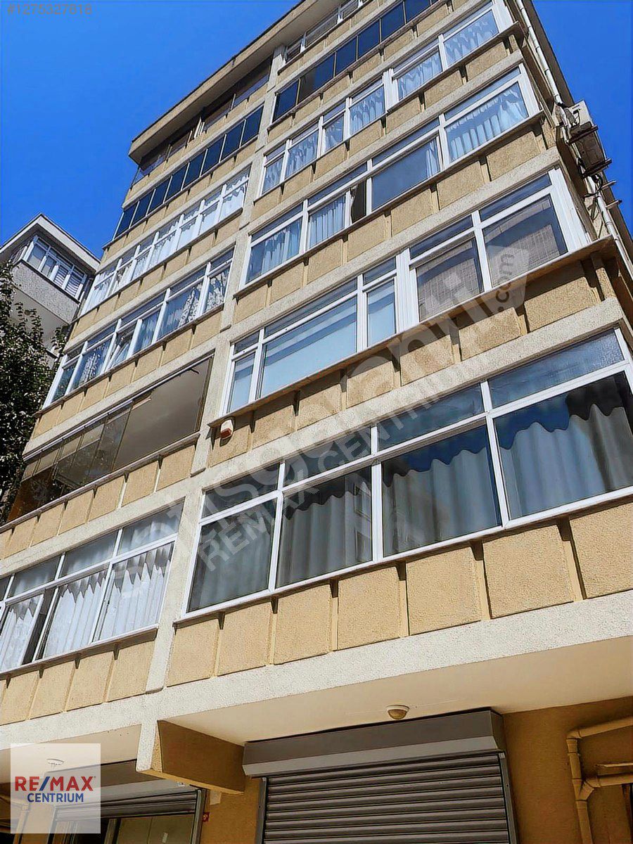 İÇERENKÖY MAH DA 3+1 GENİŞ M2 BALKONLU SATILIK DAİRE