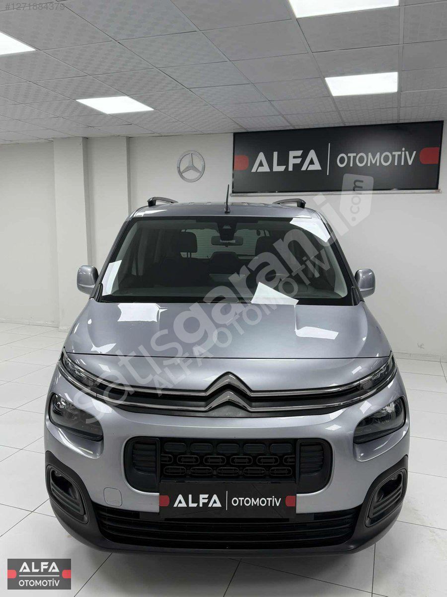 BOYASIZ 2020 MODEL 58.000 KM'DE 1.5 SHİNE BERLİNGO 6 İLERİ 130HP