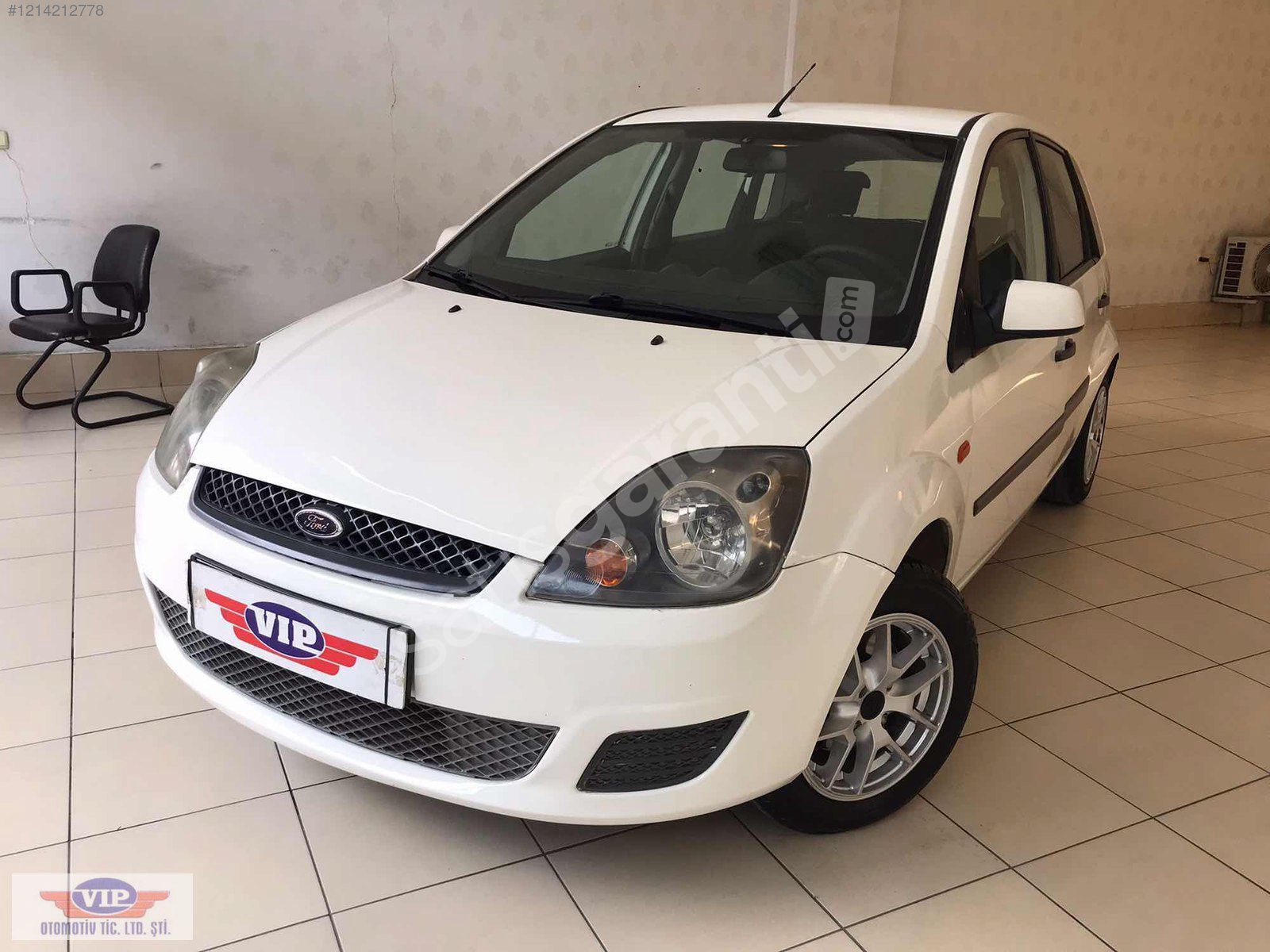 VİP AUTO'DAN 2006 MODEL MAKYAJLI FORD FİESTA 1,4 TDCİ COMFORT