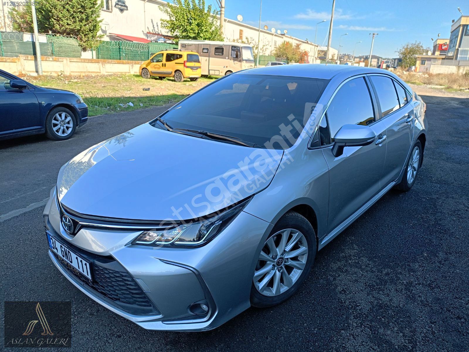 ASLAN GALERİDEN 2023 MODEL 10 YIL GARANTİLİ 19BİN KM'DE COROLLA