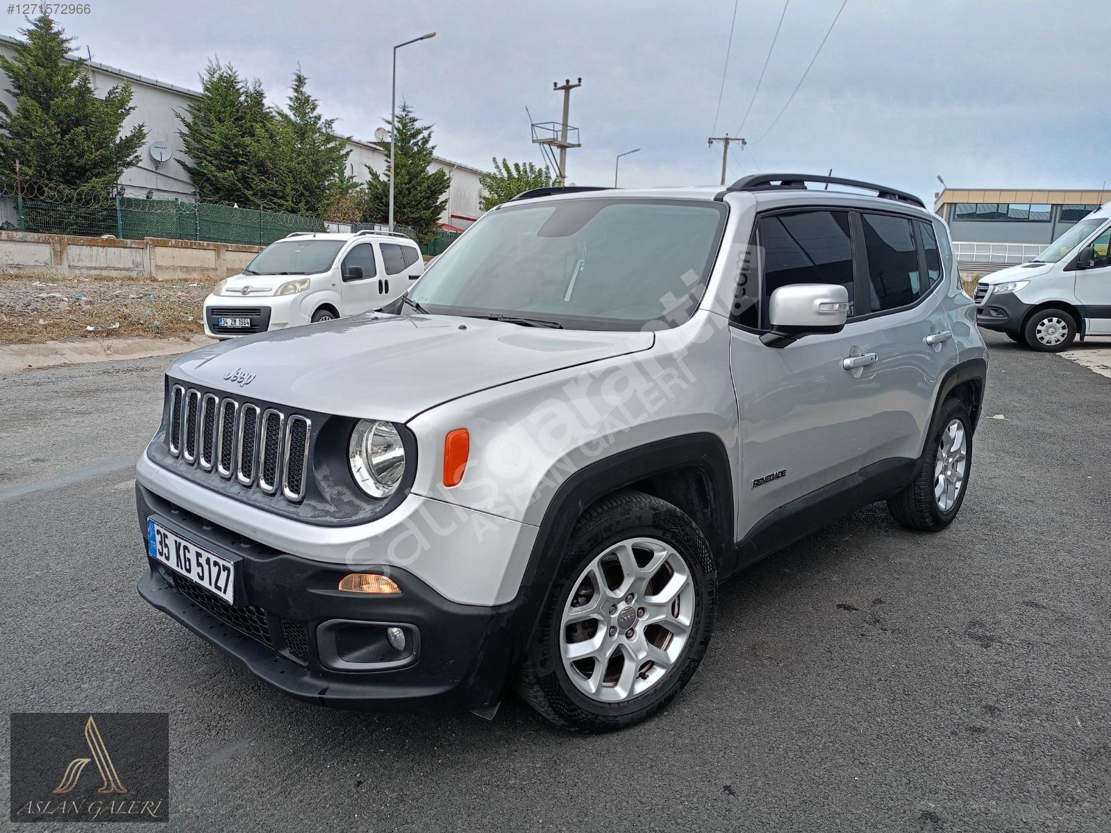 ASLAN GALERİDEN HENÜZ 55 BİN KM'DE DİZEL OTOMATİK JEEP RENEGADE