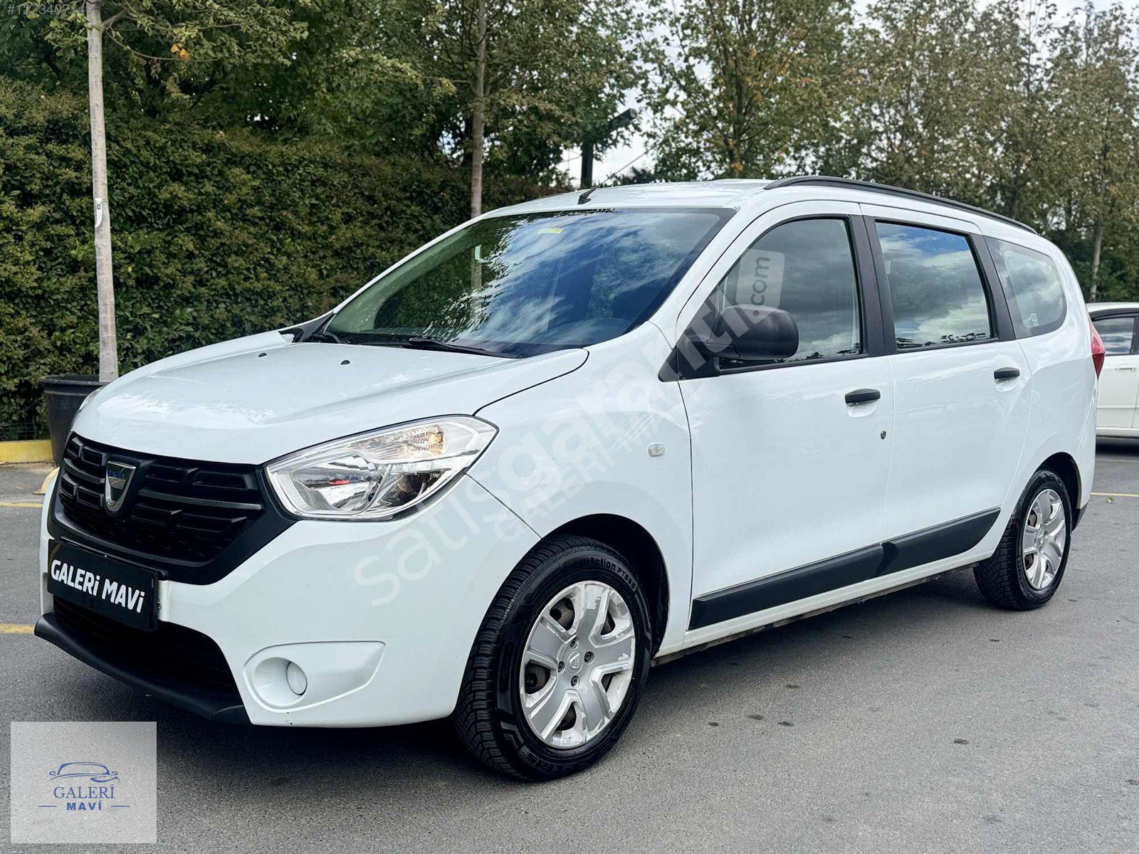 GALERİ MAVİ'DEN DACIA LODGY 7 KOLTUKLU EMSALSİZ