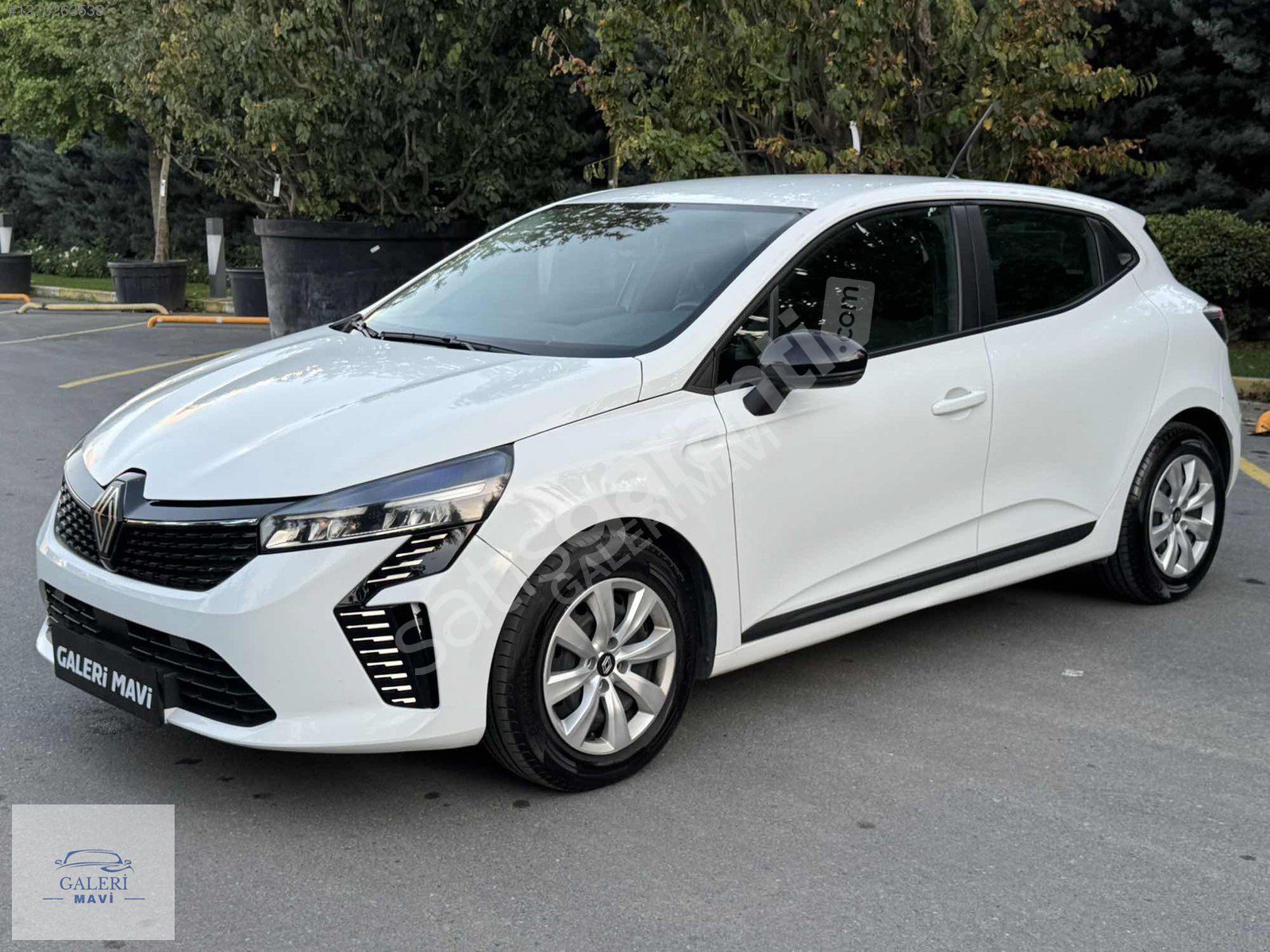 GALERİ MAVİ'DEN 2024 RENAULT CLİO 1.0 TCE EQUILIBRE X-TRONİC