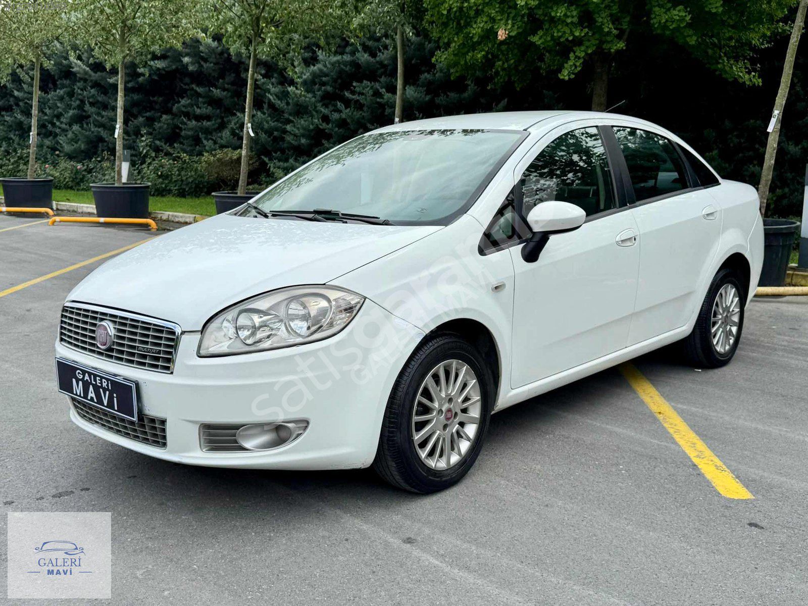 GALERİ MAVİ'DEN 2013 MODEL FİAT LİNEA 1.3 MULTİJET DÜŞÜK KM