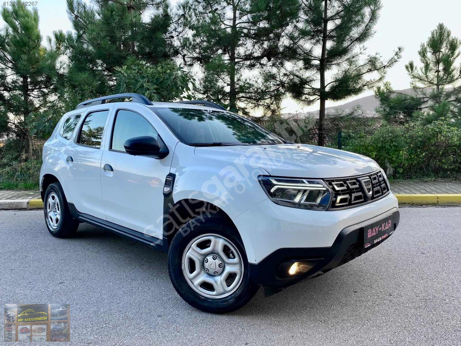 12 TAKSİT BOYASIZ YENİ KASA LEDLİ 2022 ÇIKIŞLI 4X4 DUSTER
